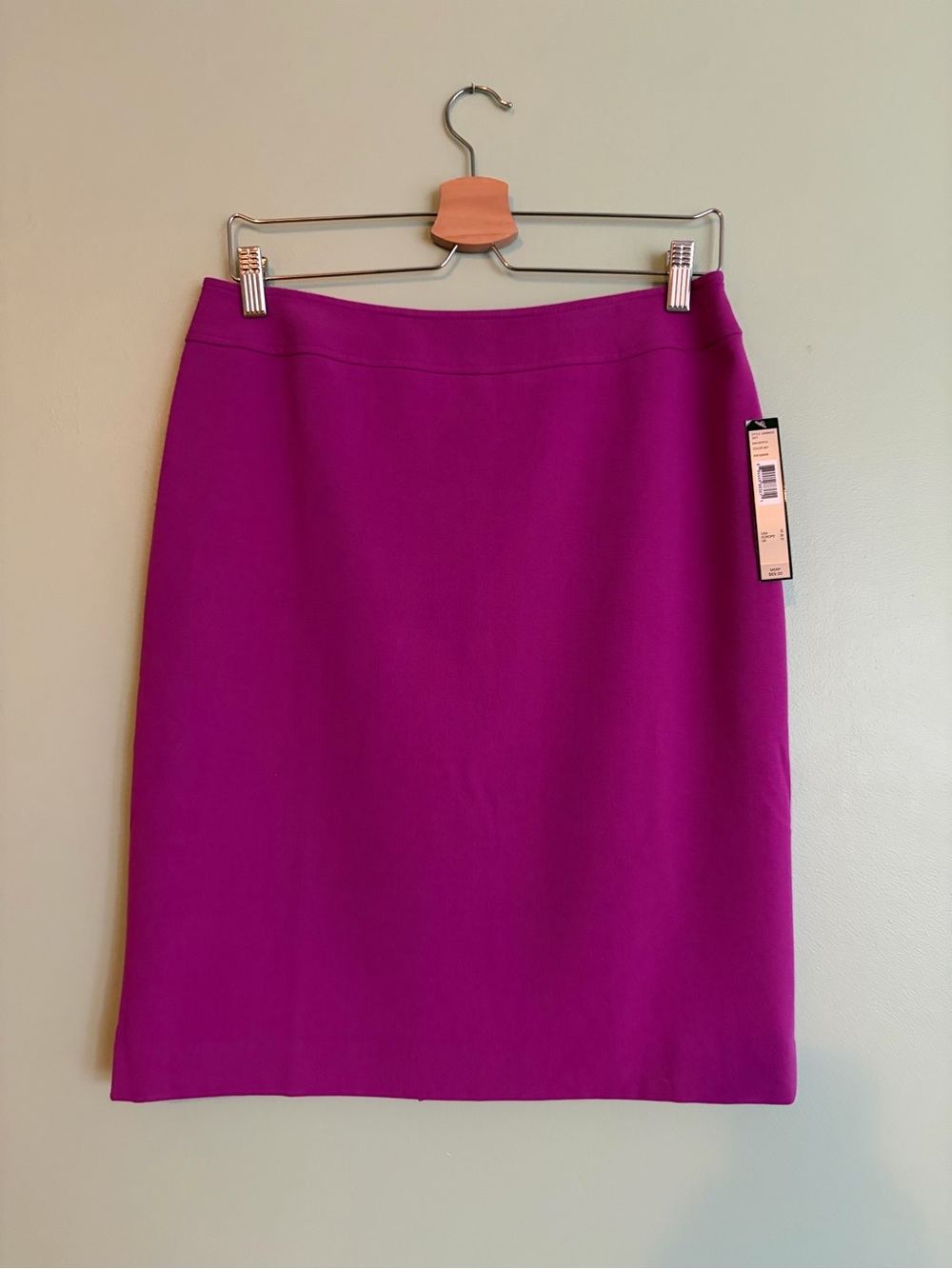 Tahari Arthur S Levine NWT Magenta Skirt 6 Barbiecore Corporate Chic Fuchsia New